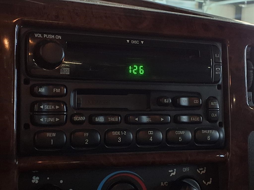 Ford Super Duty F-350 SRW  2002