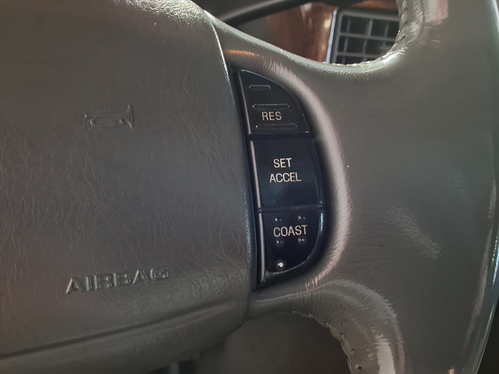 Ford Super Duty F-350 SRW  2002