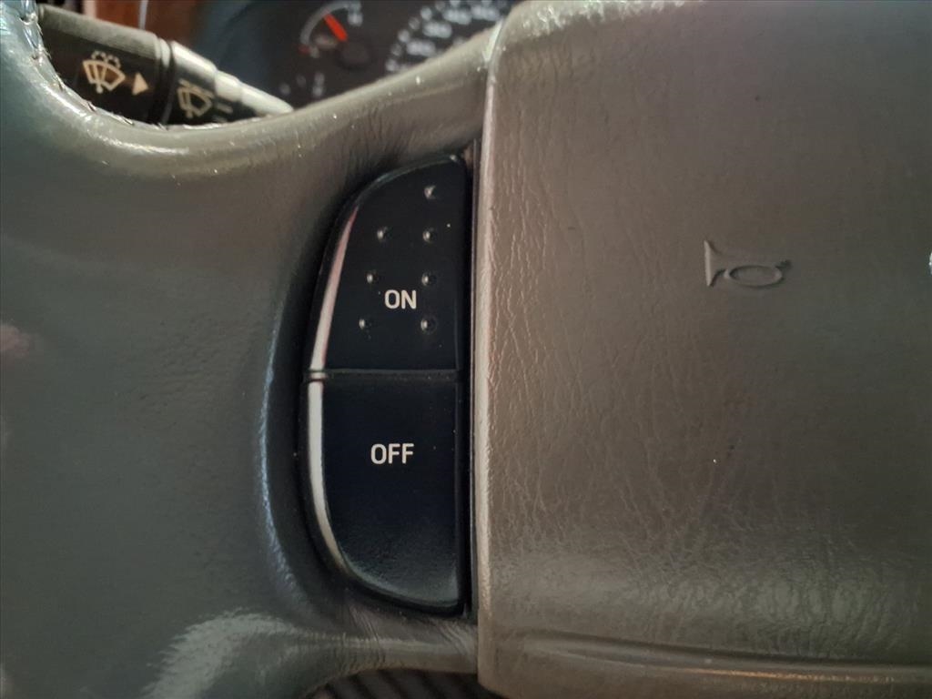 Ford Super Duty F-350 SRW  2002