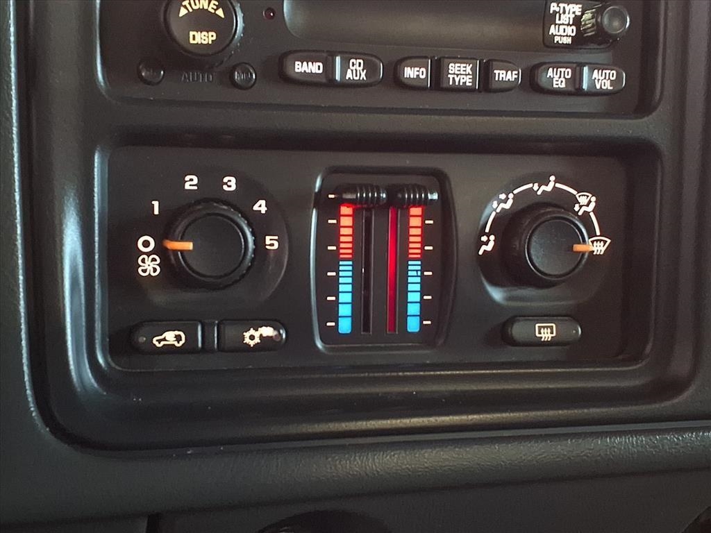 Chevrolet Silverado 1500 Reg Cab 119.0" WB 4WD LS 2003