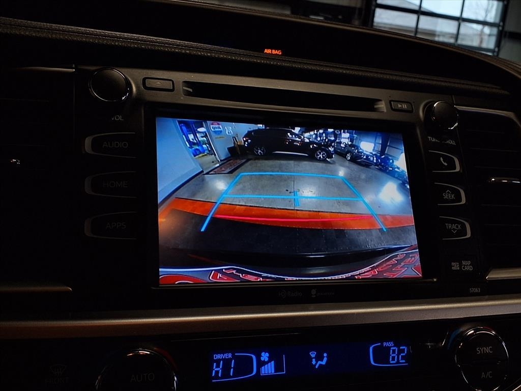 Toyota Highlander AWD 4dr V6 XLE (Natl) 2015