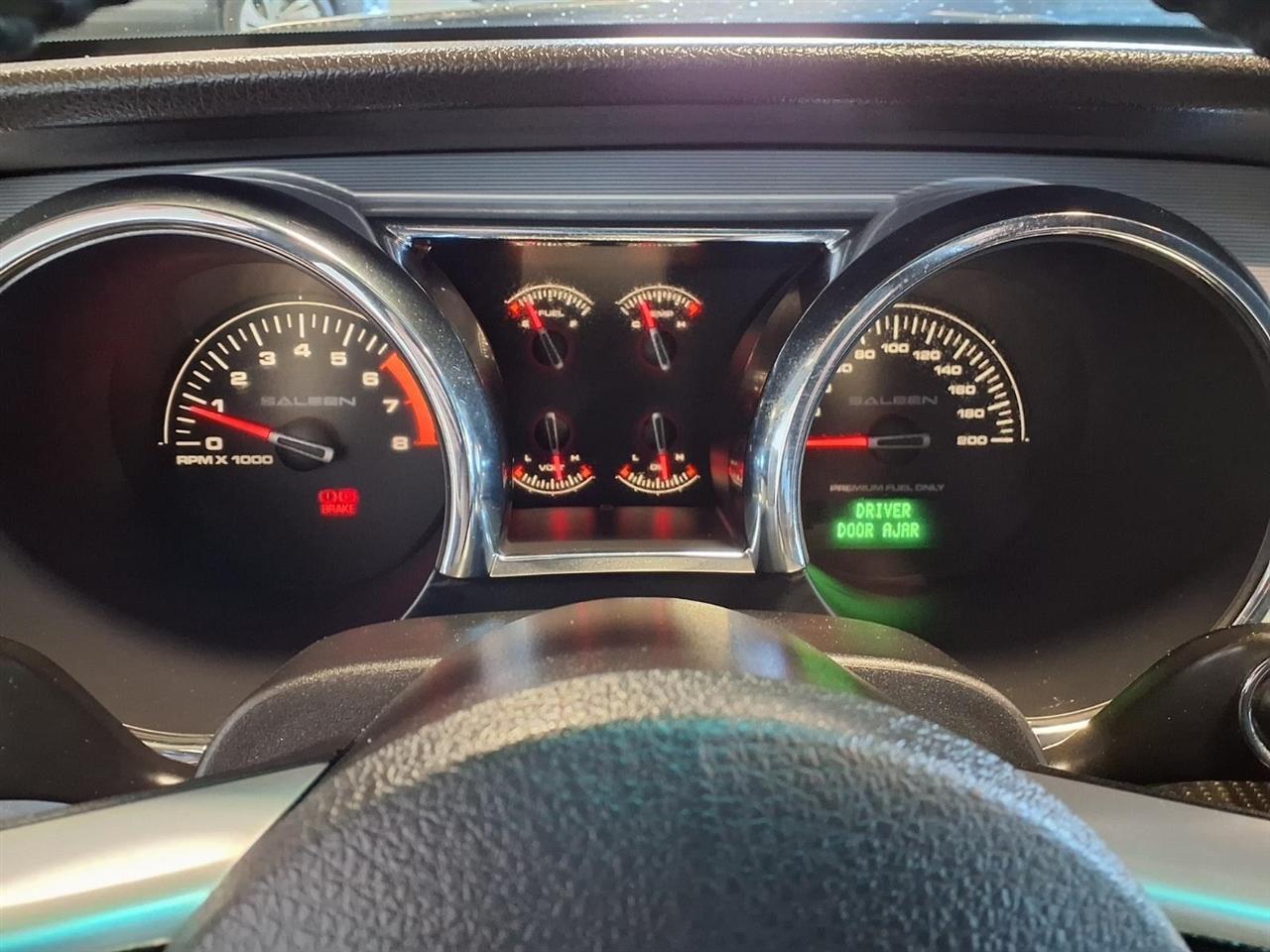 Ford Mustang 2dr Cpe GT Deluxe 2005