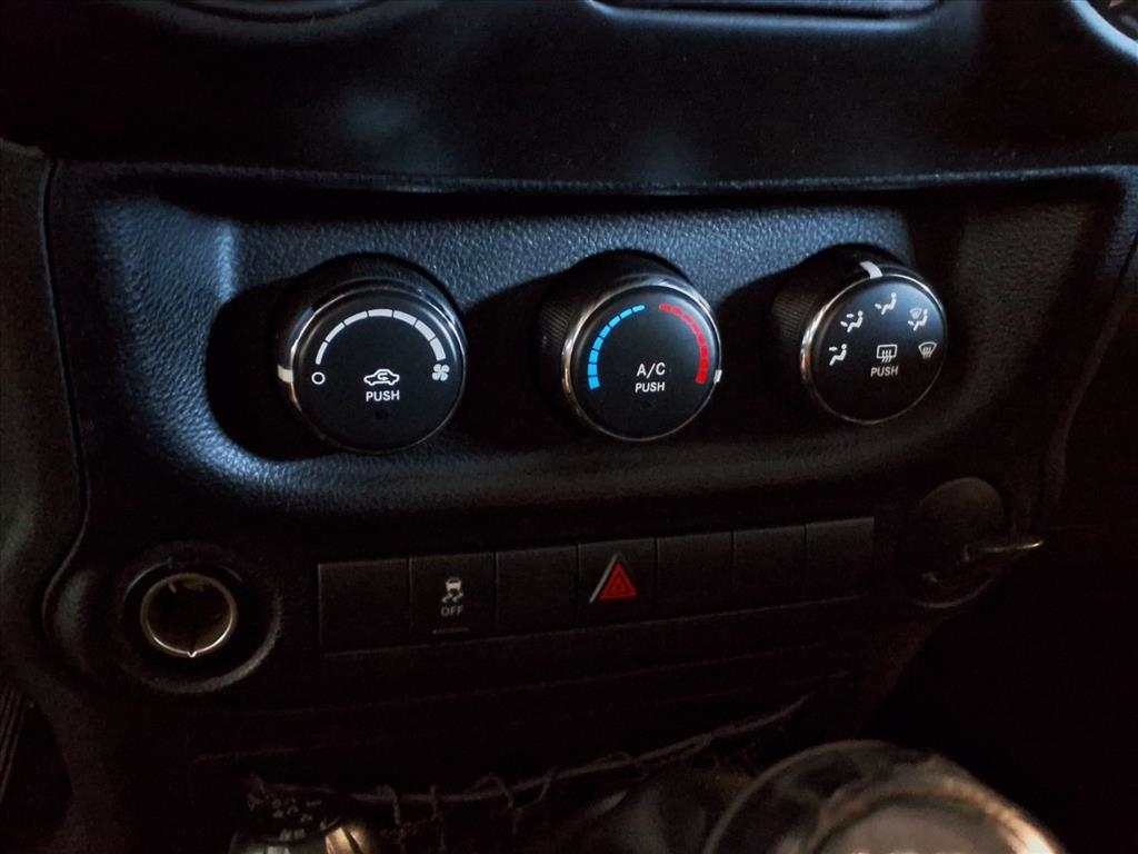 Jeep Wrangler 4WD 2dr Sport 2013