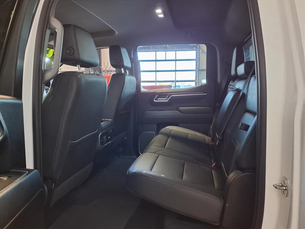 GMC Sierra 1500 4WD Crew Cab 147" SLT 2022
