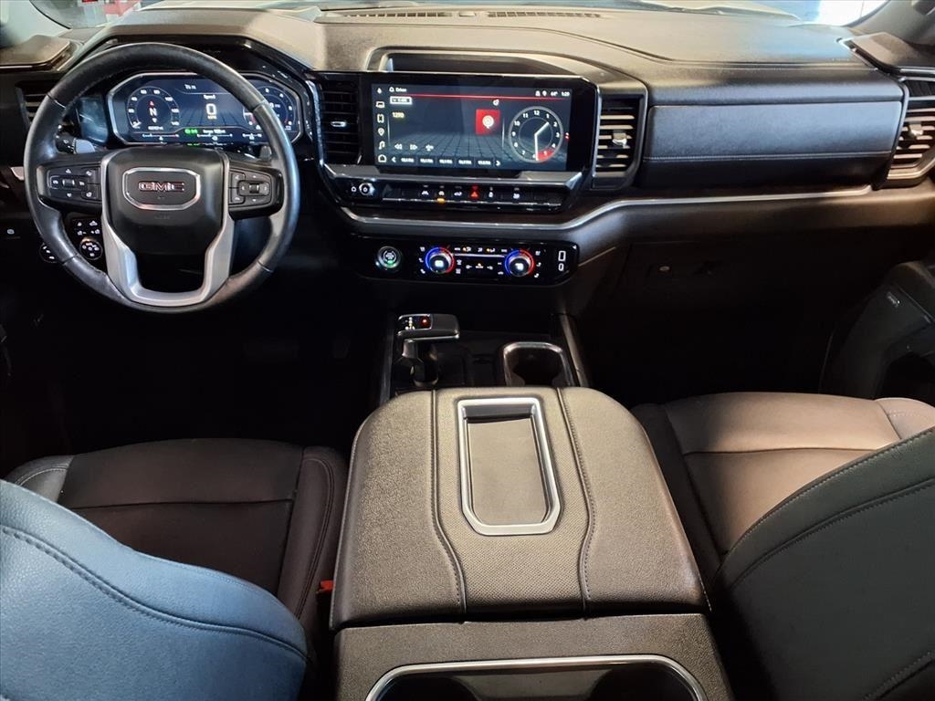 GMC Sierra 1500 4WD Crew Cab 147" SLT 2022