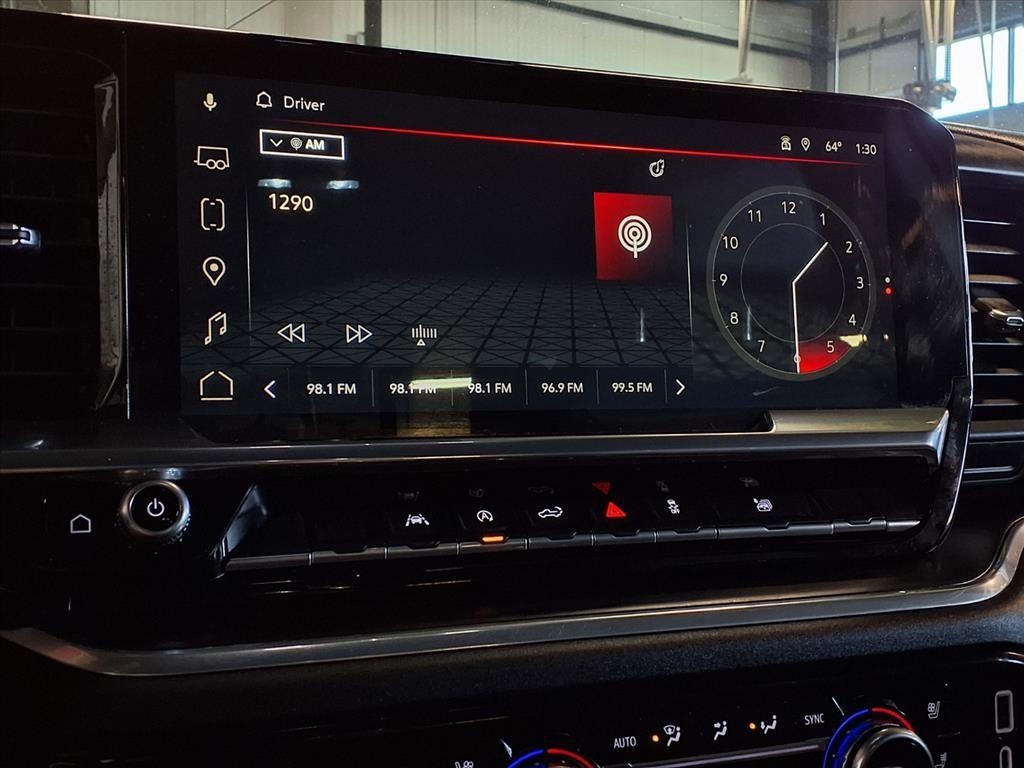 GMC Sierra 1500 4WD Crew Cab 147" SLT 2022