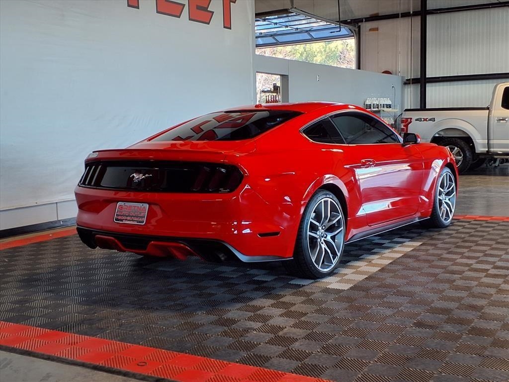 Ford Mustang 2dr Fastback EcoBoost 2015