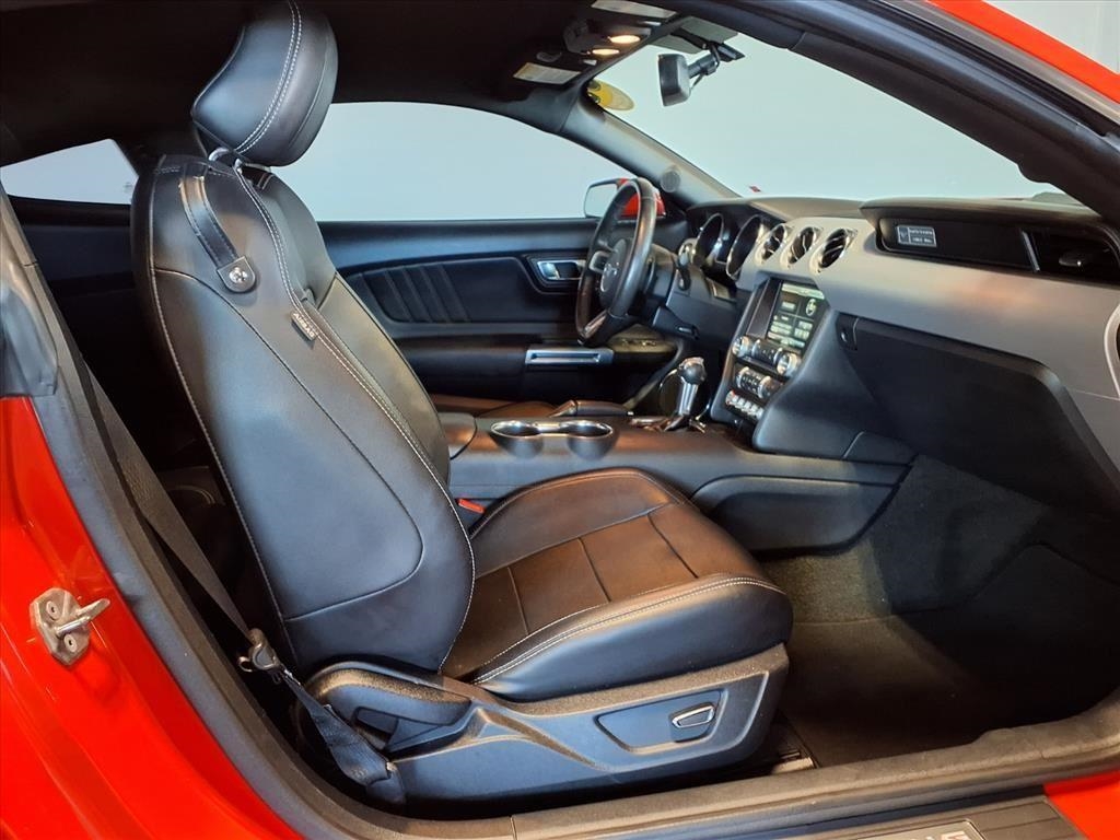 Ford Mustang 2dr Fastback EcoBoost 2015