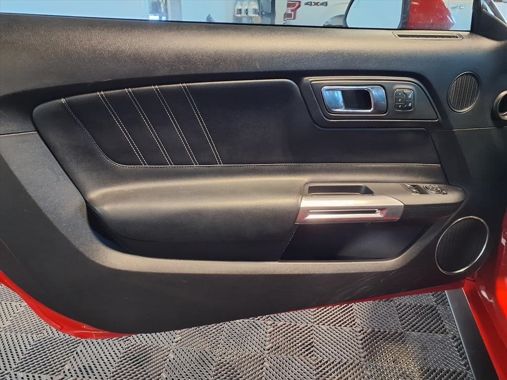 Ford Mustang 2dr Fastback EcoBoost 2015