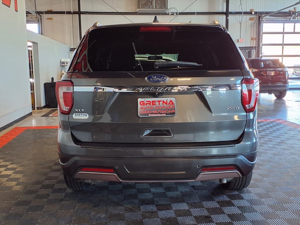 Ford Explorer XLT 4WD 2019