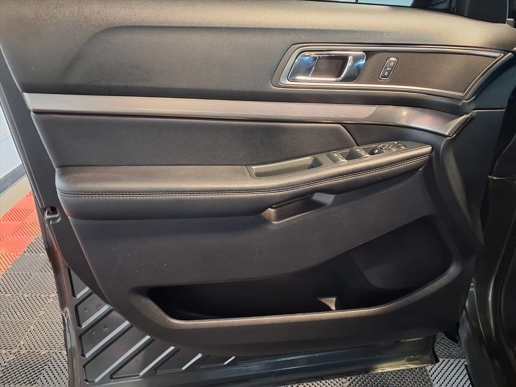 Ford Explorer XLT 4WD 2019