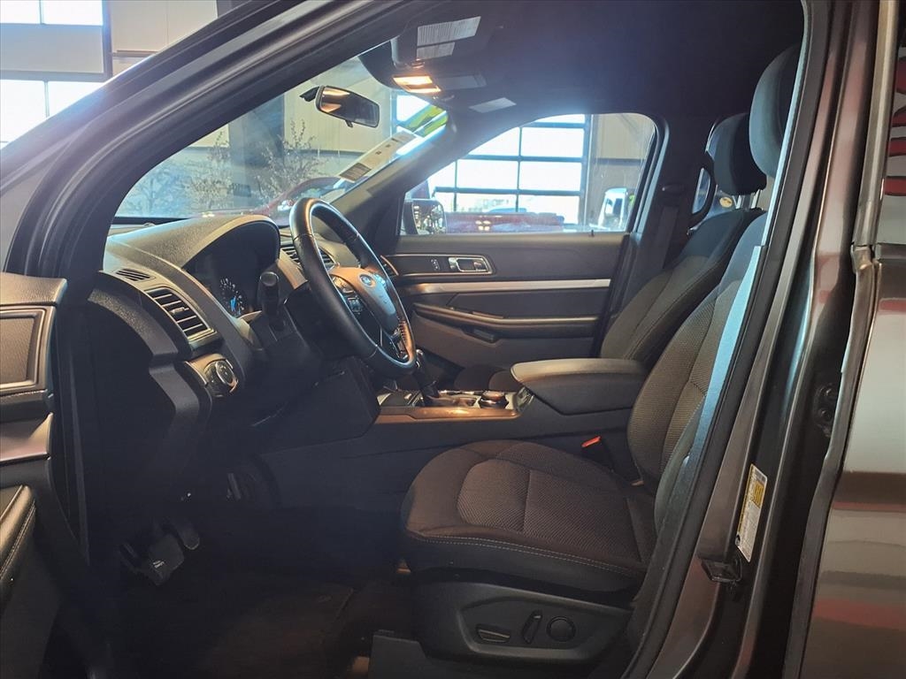 Ford Explorer XLT 4WD 2019