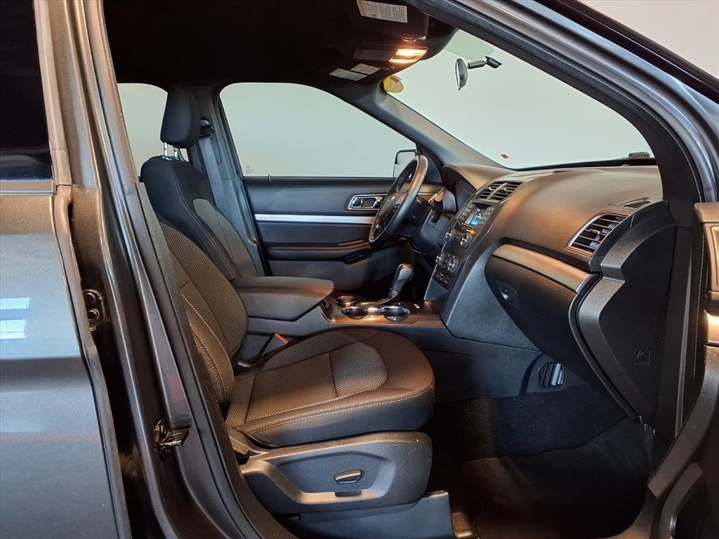 Ford Explorer XLT 4WD 2019