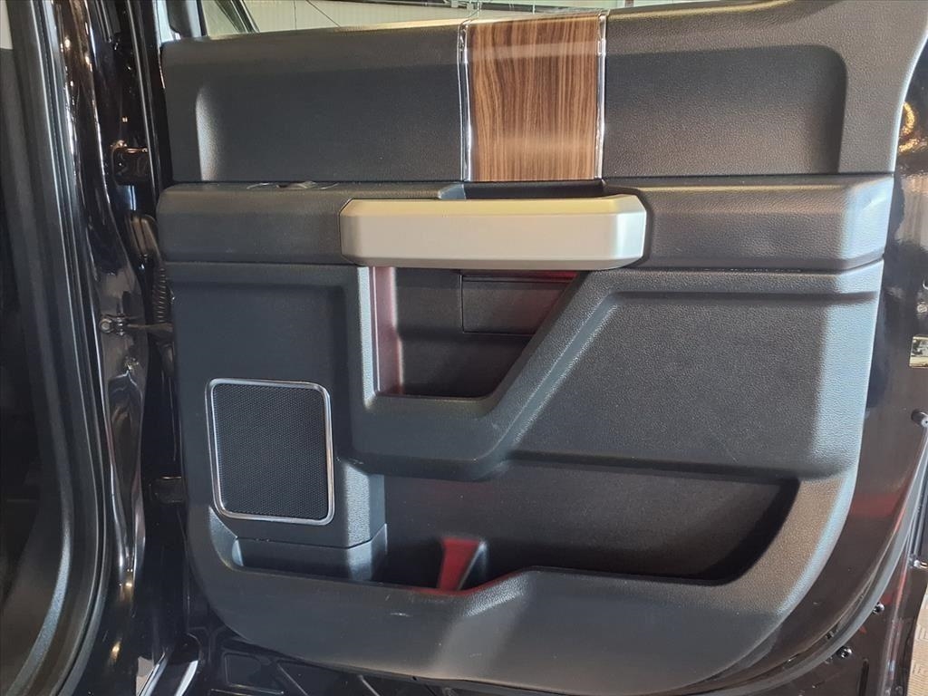 Ford F-150 Lariat 2016