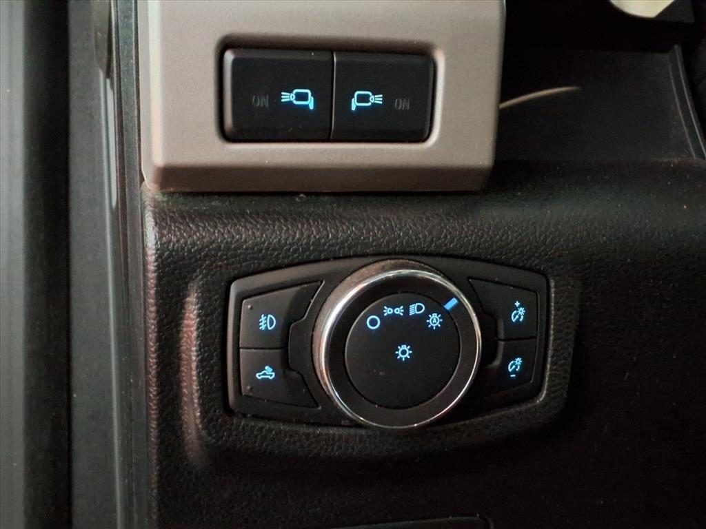 Ford F-150 Lariat 2016