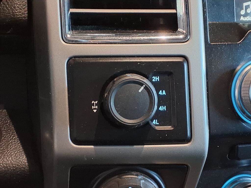 Ford F-150 Lariat 2016