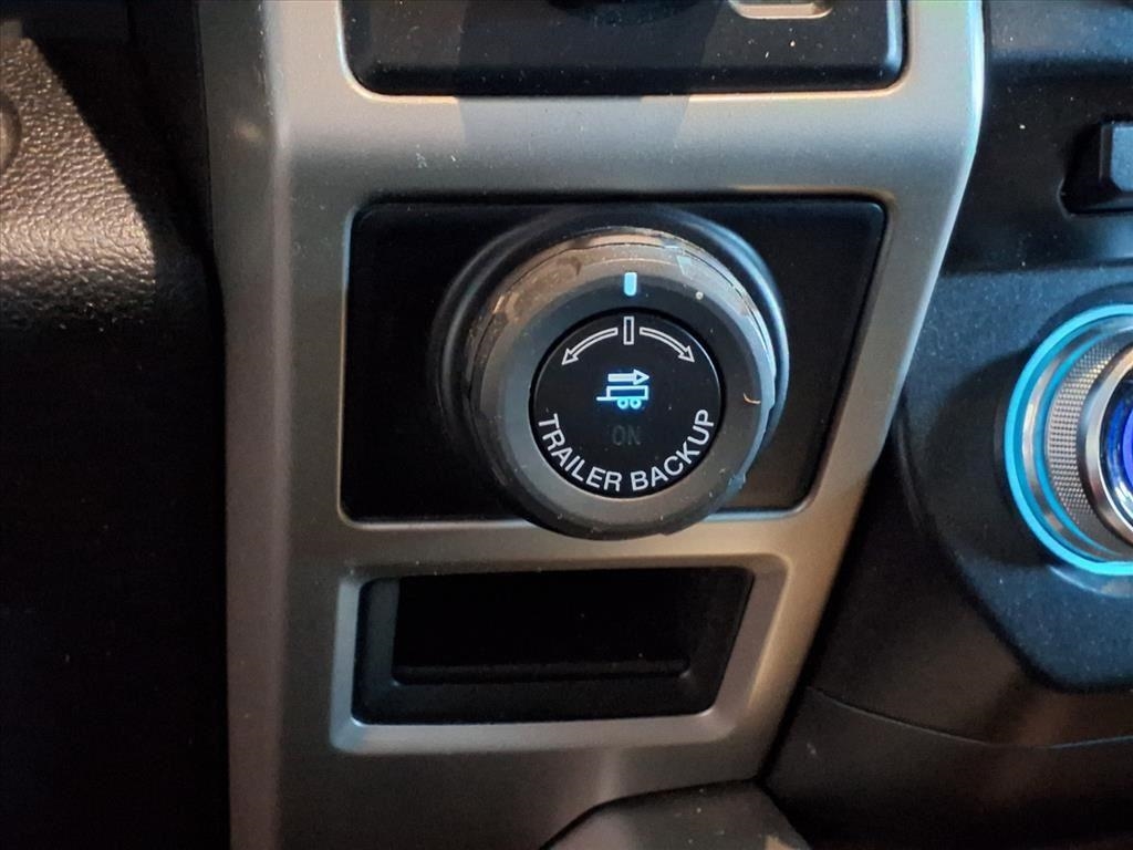 Ford F-150 Lariat 2016