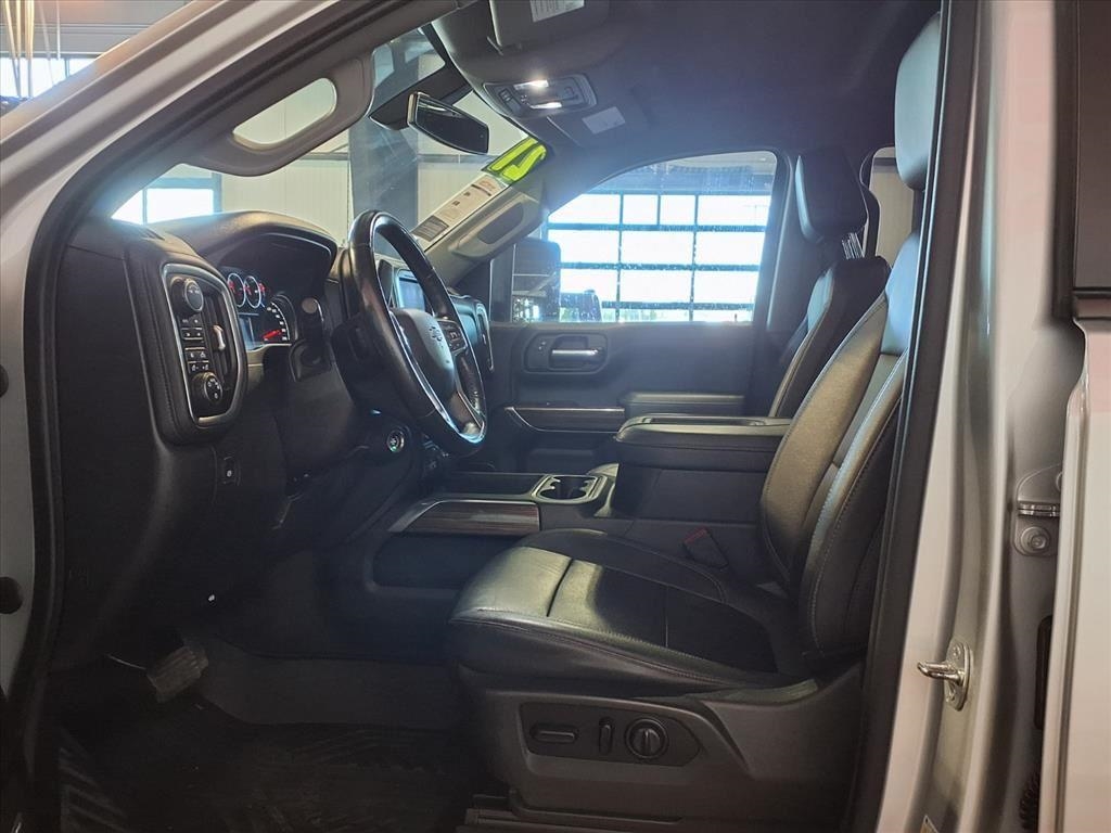 Chevrolet Silverado 1500 4WD Crew Cab 147" RST 2021