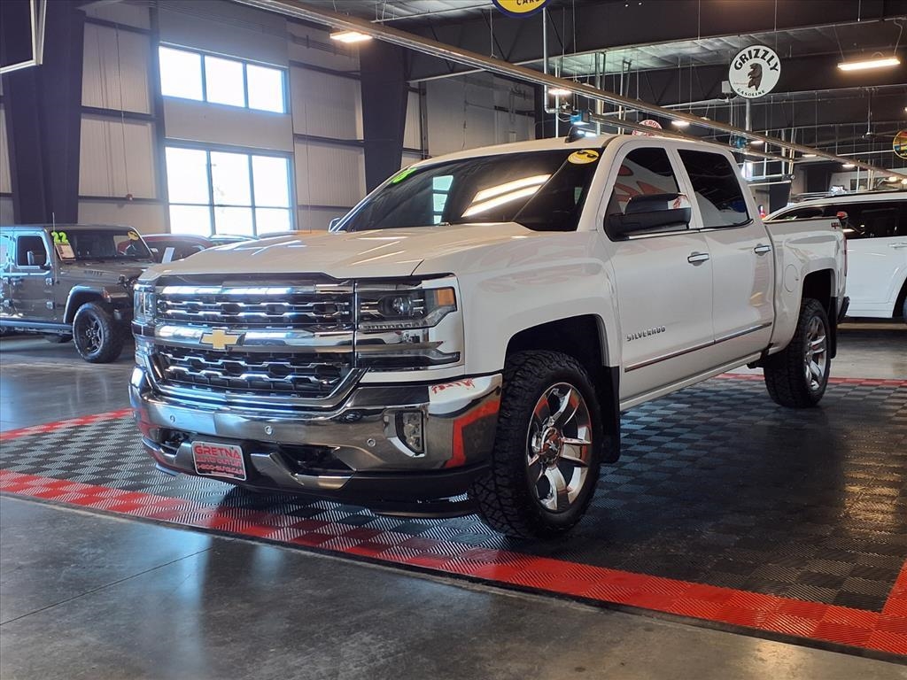 Chevrolet Silverado 1500 4WD Crew Cab 143.5" LTZ w/1LZ 2018