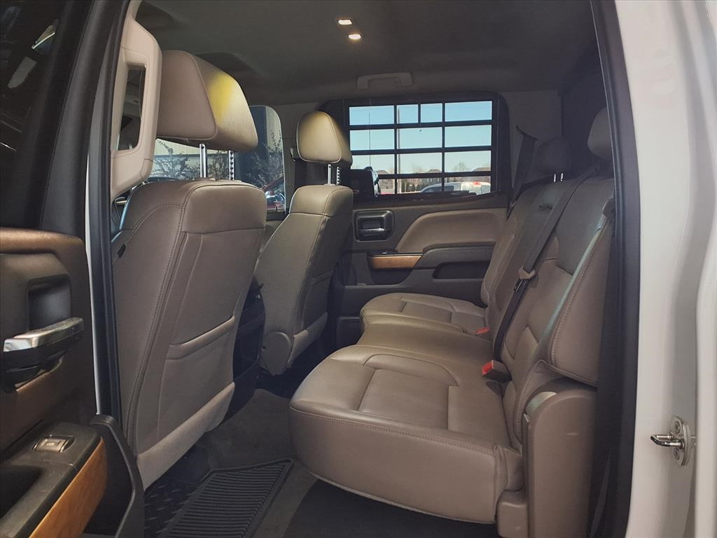 Chevrolet Silverado 1500 4WD Crew Cab 143.5" LTZ w/1LZ 2018