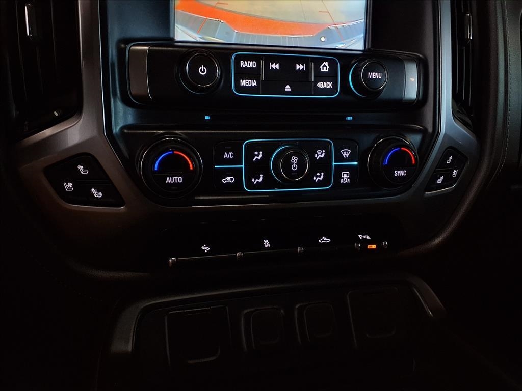 Chevrolet Silverado 1500 4WD Crew Cab 143.5" LTZ w/1LZ 2018