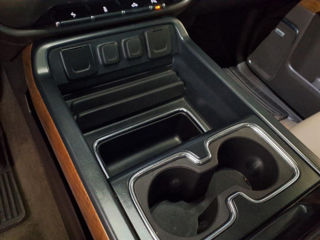 Chevrolet Silverado 1500 4WD Crew Cab 143.5" LTZ w/1LZ 2018