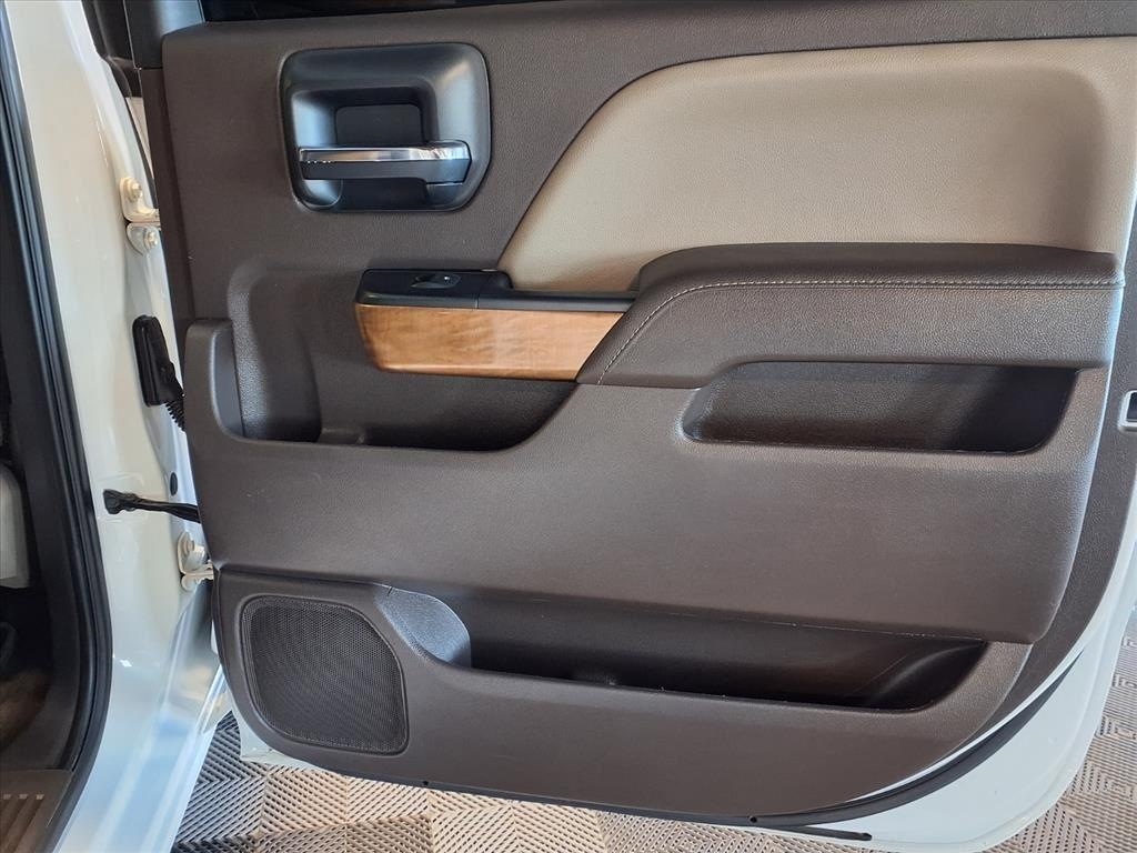 Chevrolet Silverado 1500 4WD Crew Cab 143.5" LTZ w/1LZ 2018