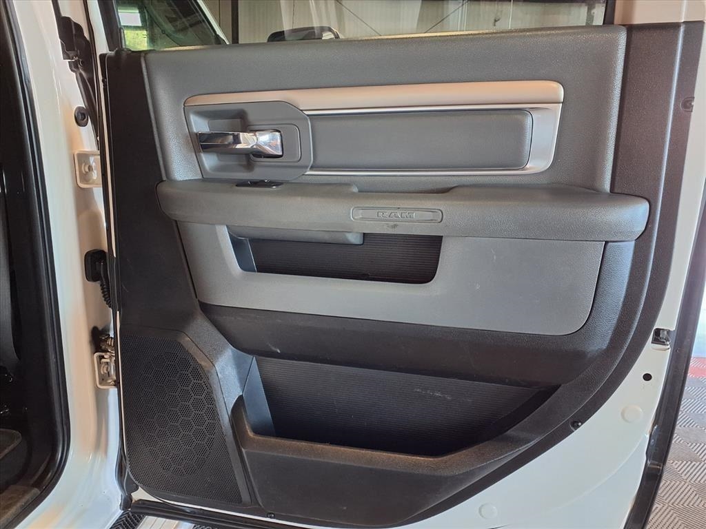 RAM 2500 SLT 4x4 Crew Cab 6'4" Box 2018