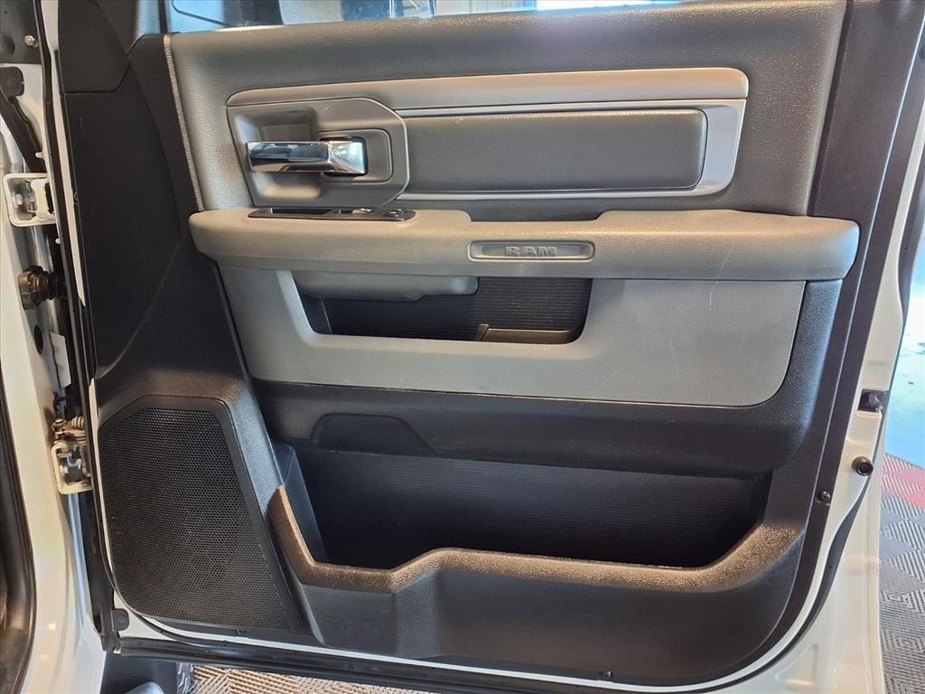 RAM 2500 SLT 4x4 Crew Cab 6'4" Box 2018