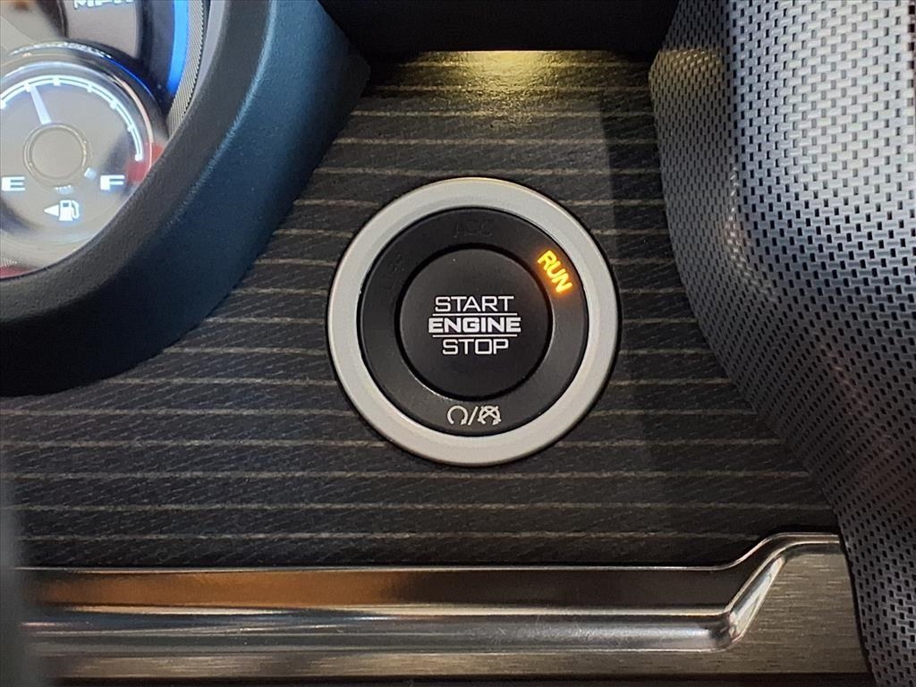 RAM 1500 Limited 4x4 Crew Cab 5'7" Box 2019