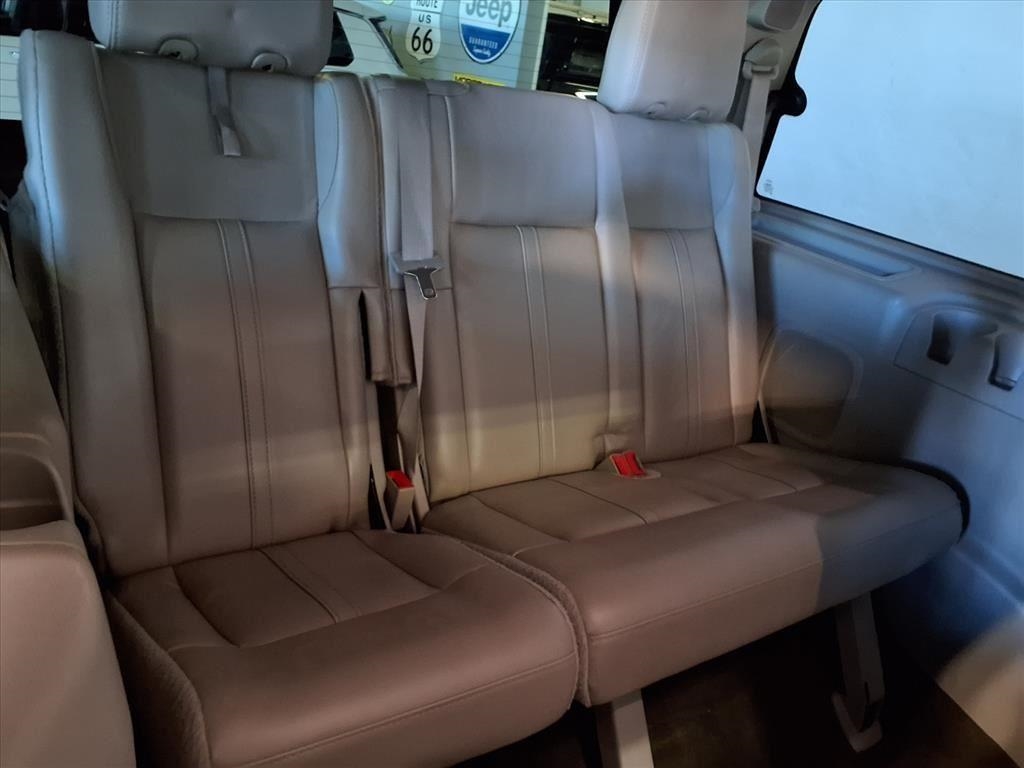 Lincoln Navigator 2WD 4dr Select 2016