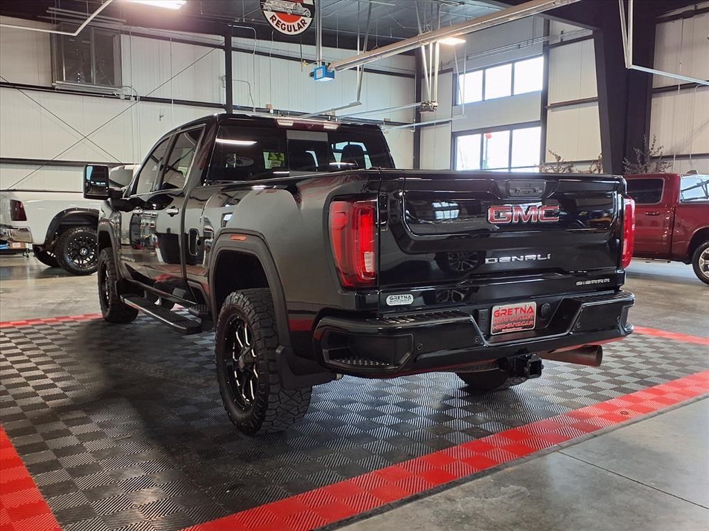 GMC Sierra 2500HD 4WD Crew Cab 159" Denali 2022