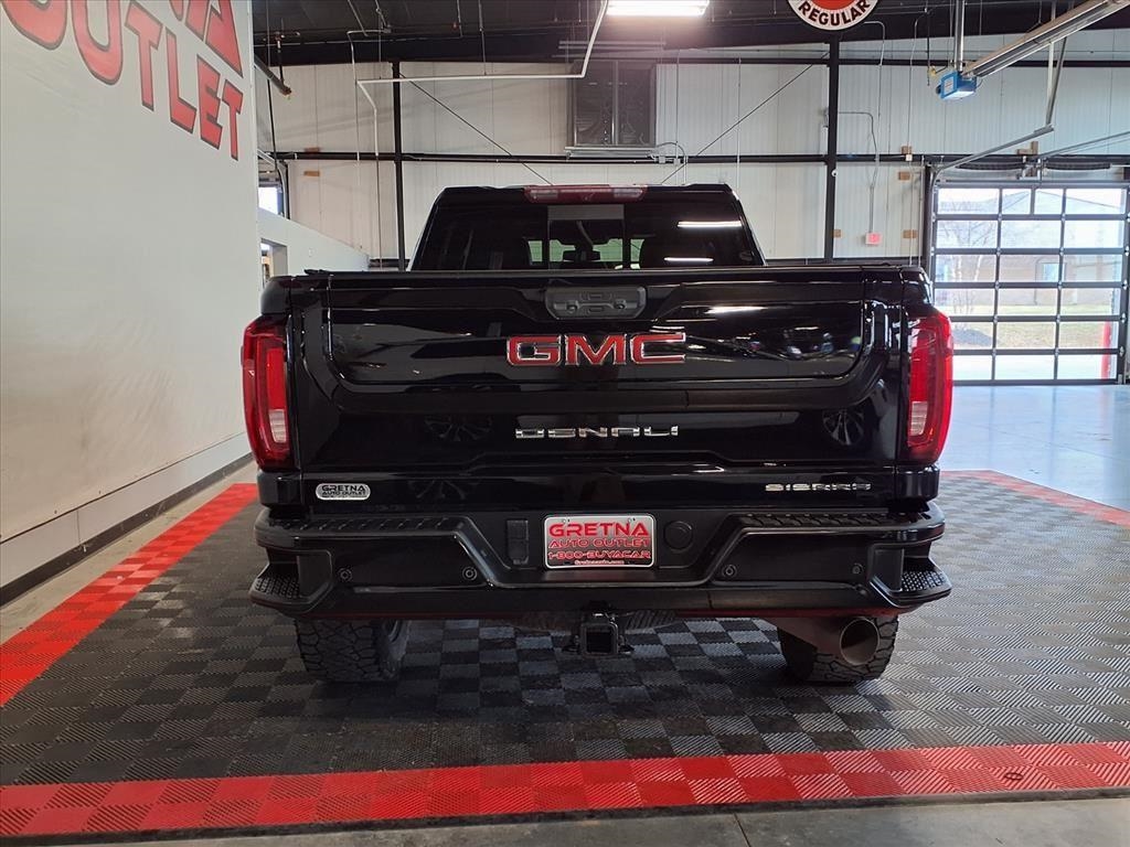 GMC Sierra 2500HD 4WD Crew Cab 159" Denali 2022