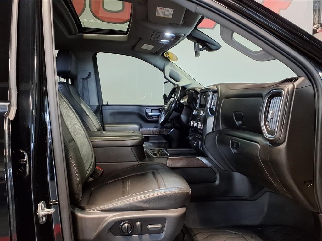 GMC Sierra 2500HD 4WD Crew Cab 159" Denali 2022
