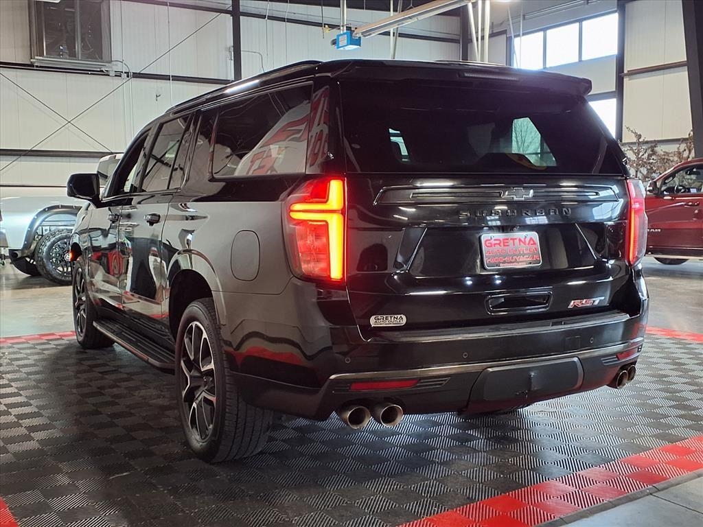 Chevrolet Suburban 4WD 4dr RST 2022