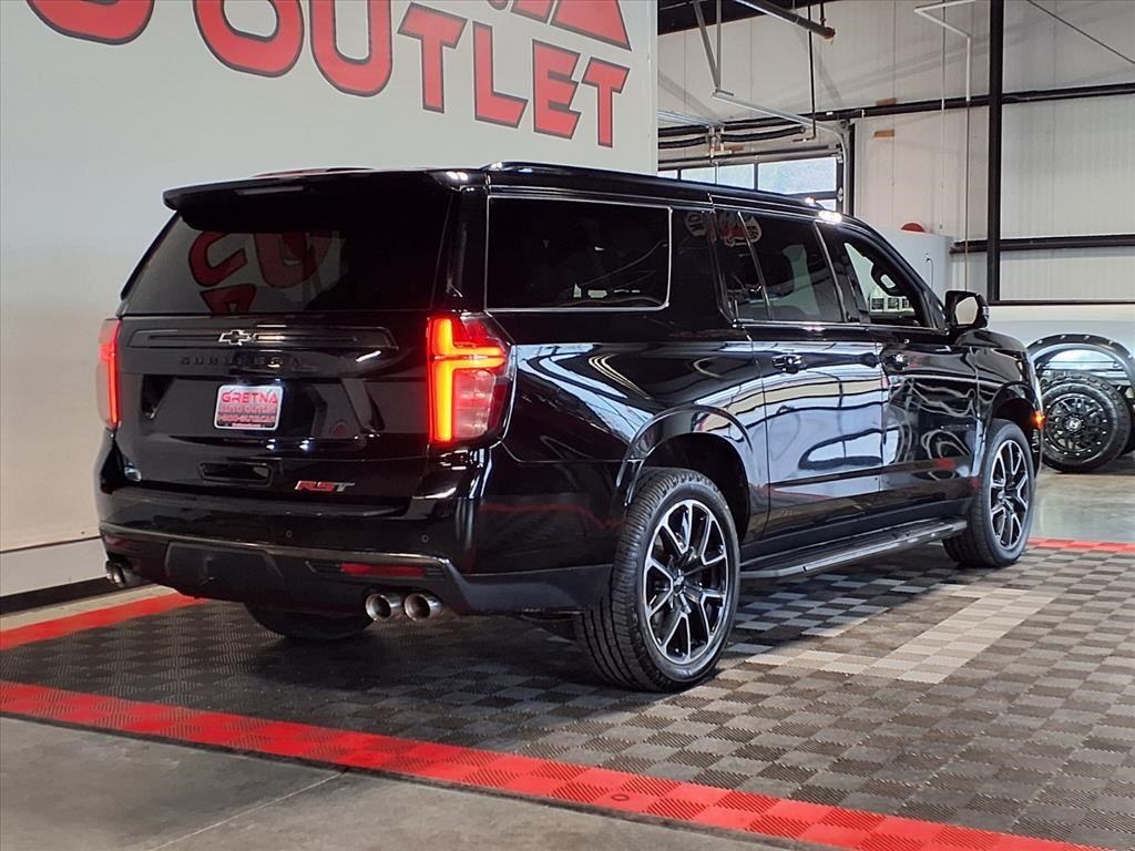 Chevrolet Suburban 4WD 4dr RST 2022