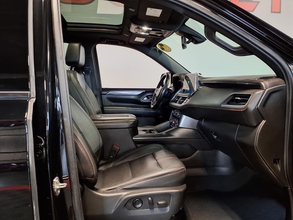 Chevrolet Suburban 4WD 4dr RST 2022