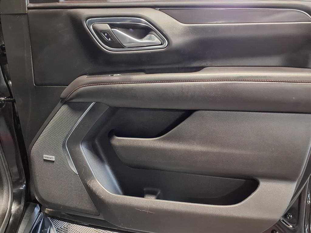 Chevrolet Suburban 4WD 4dr RST 2022