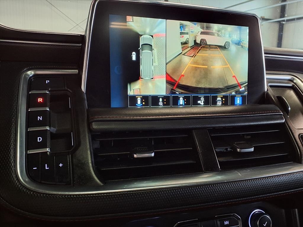 Chevrolet Suburban 4WD 4dr RST 2022