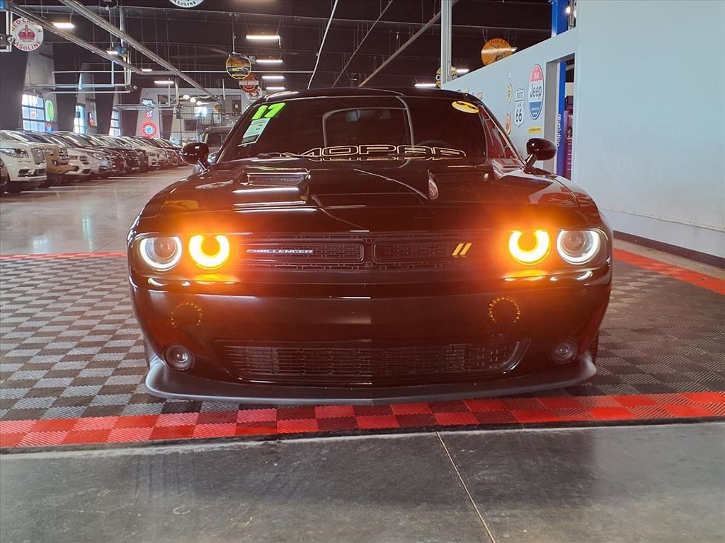 Dodge Challenger SXT Coupe 2017