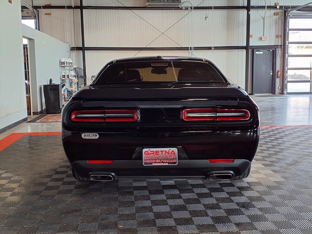 Dodge Challenger SXT Coupe 2017