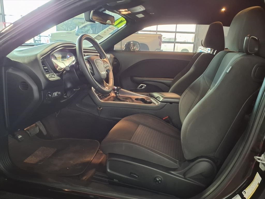 Dodge Challenger SXT Coupe 2017