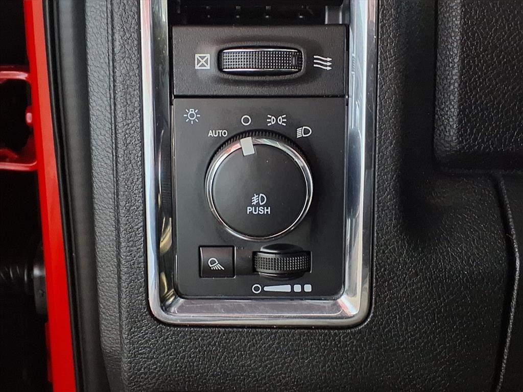 RAM 2500 4WD Crew Cab 149" Laramie 2015