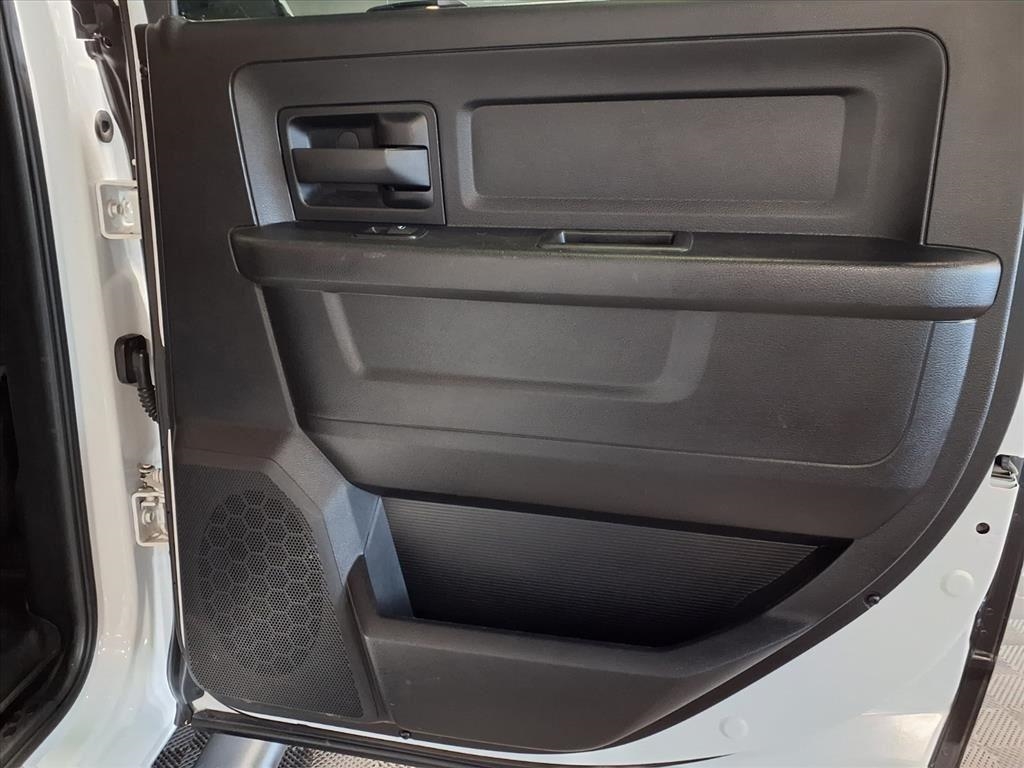 RAM 2500 4WD Crew Cab 149" Tradesman 2016