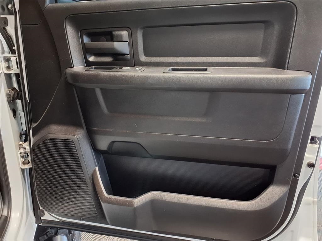 RAM 2500 4WD Crew Cab 149" Tradesman 2016