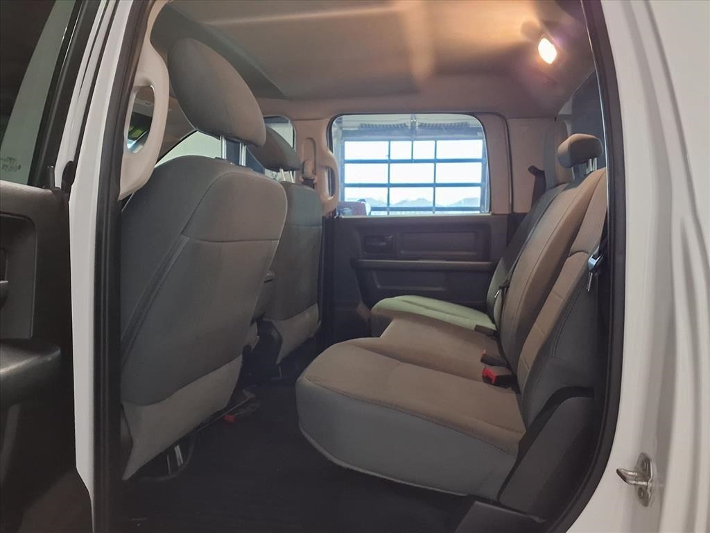 RAM 2500 4WD Crew Cab 149" Tradesman 2016