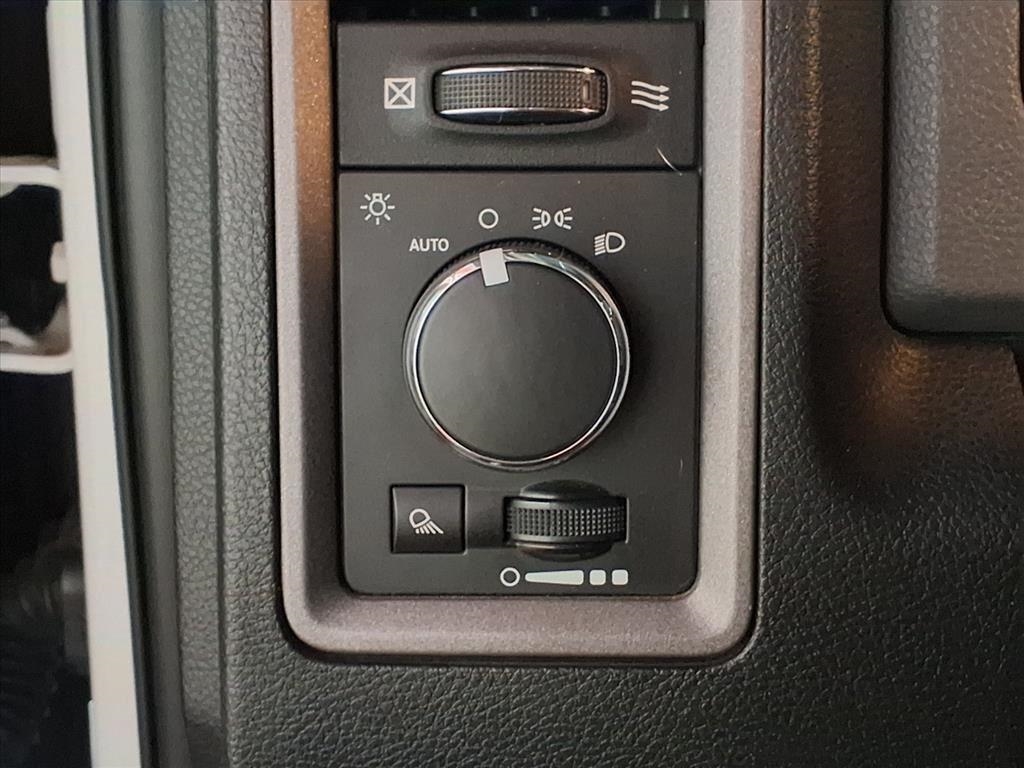 RAM 2500 4WD Crew Cab 149" Tradesman 2016