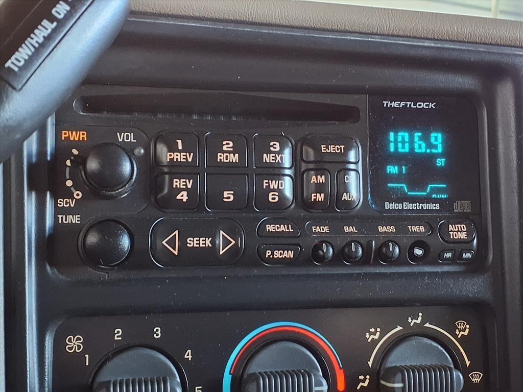 GMC Sierra 2500HD Crew Cab 153" WB 4WD SLE 2002