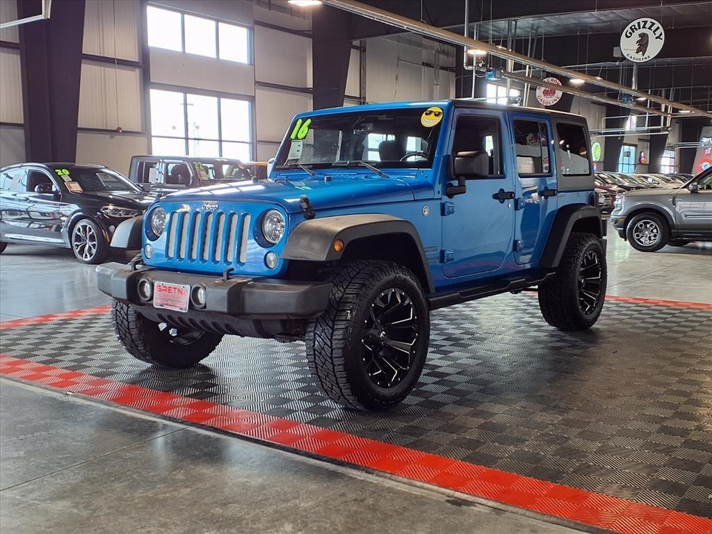 Jeep Wrangler Unlimited 4WD 4dr Sport 2016