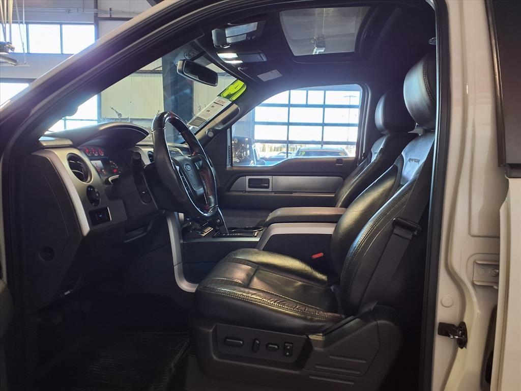 Ford F-150 4WD SuperCrew 145" SVT Raptor 2014